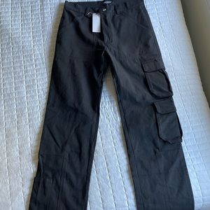 Renowned NWT Black Cargo Pants